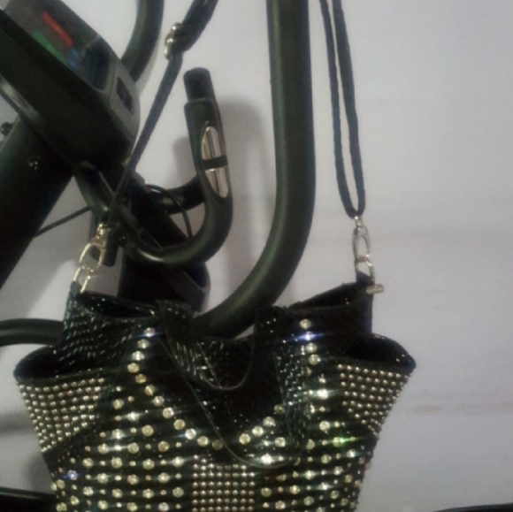 Handbag - Picture 5 of 15